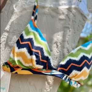 🌴☀️ MAAJI ☀️ 🌴 Foam Party Elle Triangle Bikini Swim Top